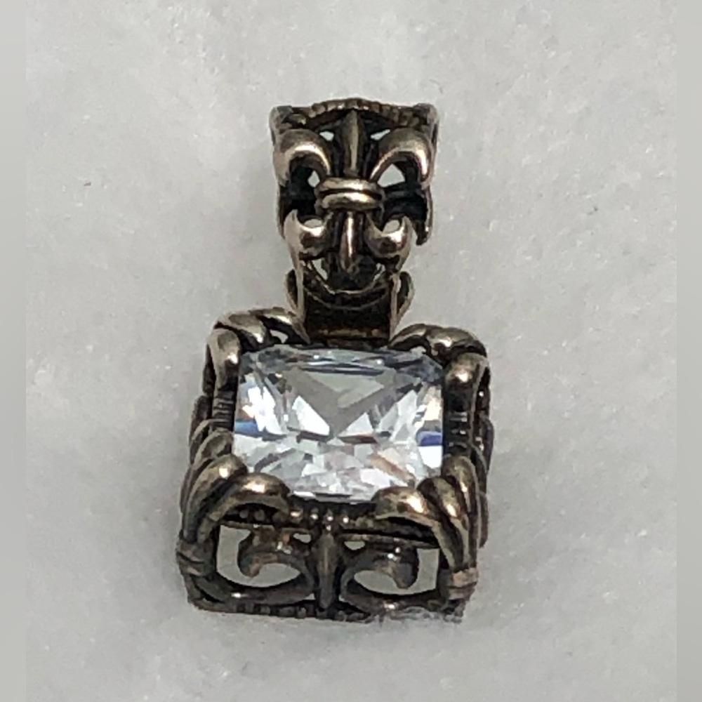 Silpada Sterling Silver Uptown Pendant for Necklace